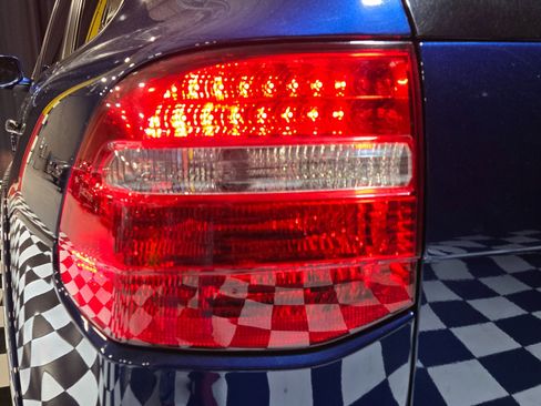 Used 2008 Porsche Cayenne Turbo image 89