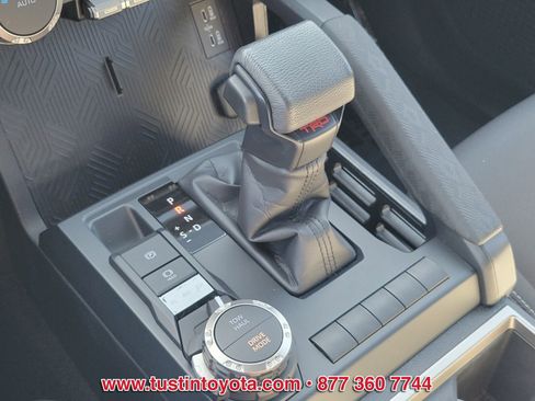 Certified 2025 Toyota Tacoma TRD Sport AWD/4WD image 23
