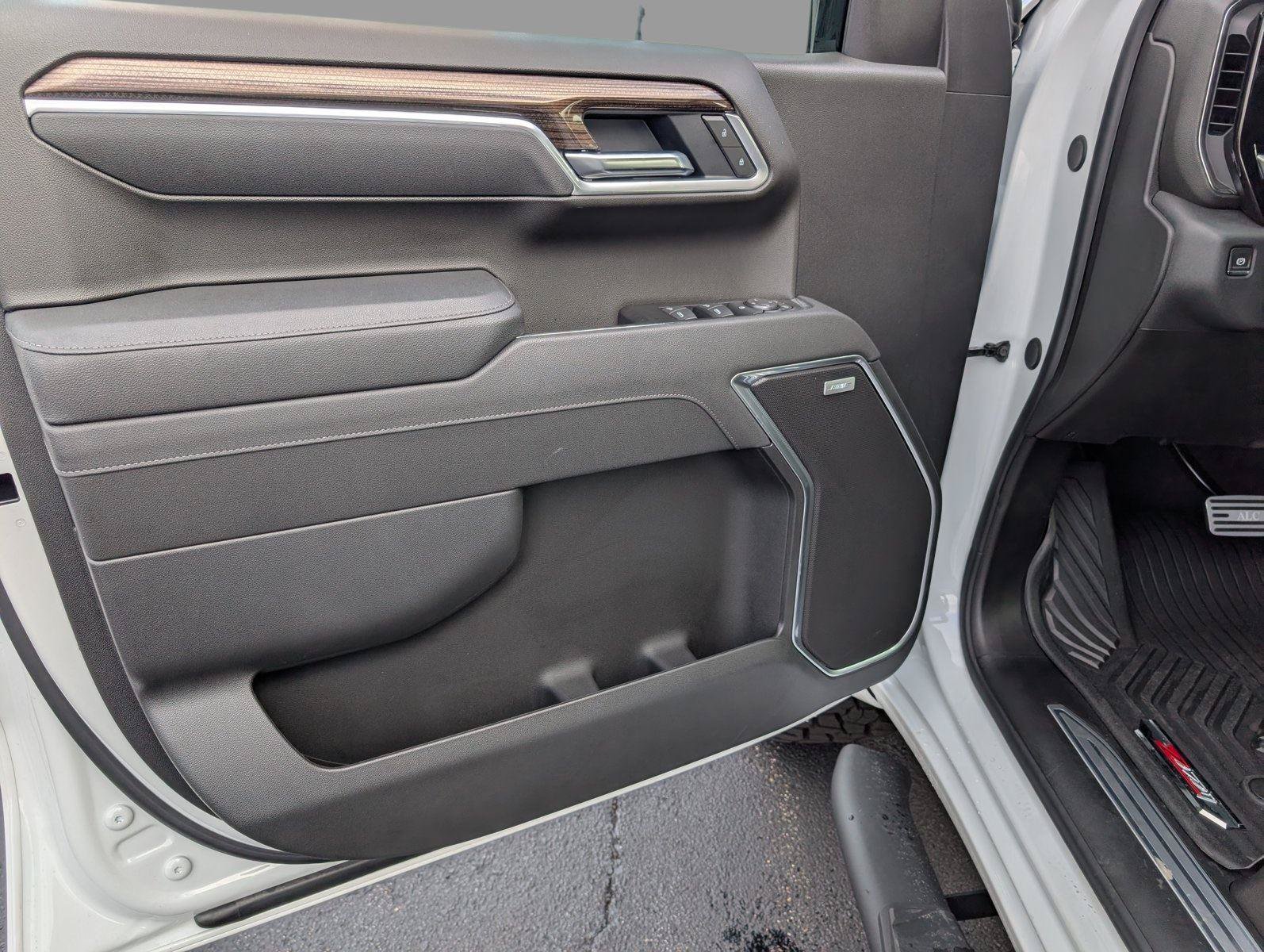 New 2026 Chevrolet Silverado 1500 RST AWD/4WD image 17
