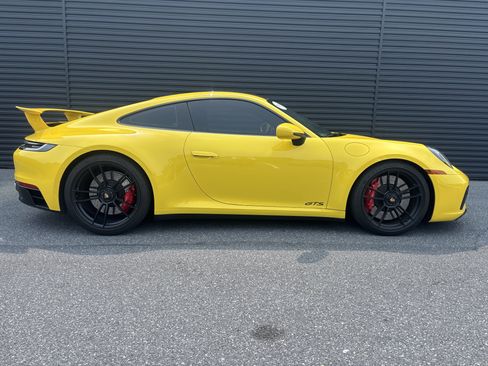 Used 2022 Porsche 911 Carrera 4 GTS AWD/4WD image 6
