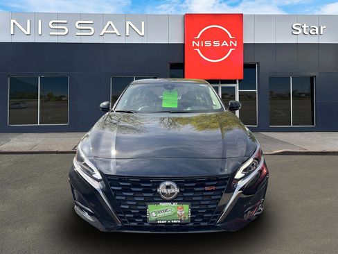 Used 2024 Nissan Altima 2.5 SR w/ SR Premium Package AWD/4WD image 2