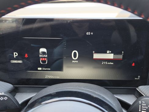 Used 2025 Nissan Kicks SR w/ SR Premium Package FWD image 18