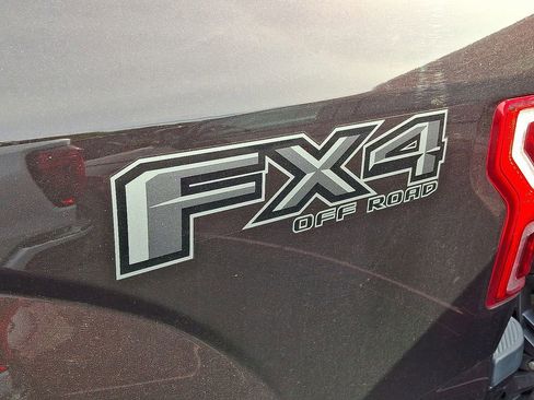 Used 2020 Ford F150 XLT w/ Equipment Group 302A Luxury AWD/4WD image 11