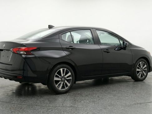 Used 2025 Nissan Versa SV FWD image 9
