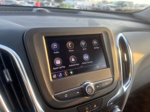 Used 2022 Chevrolet Equinox LS w/ LS Convenience Package AWD/4WD image 17