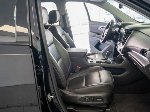 Used 2020 Chevrolet Traverse Premier w/ Redline Edition AWD/4WD image 9