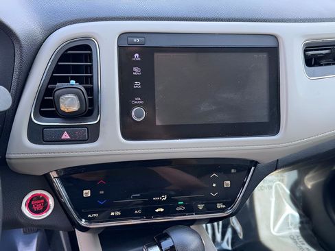 Used 2022 Honda HR-V EX image 7