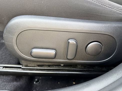 Used 2024 Hyundai Kona SEL AWD/4WD image 19