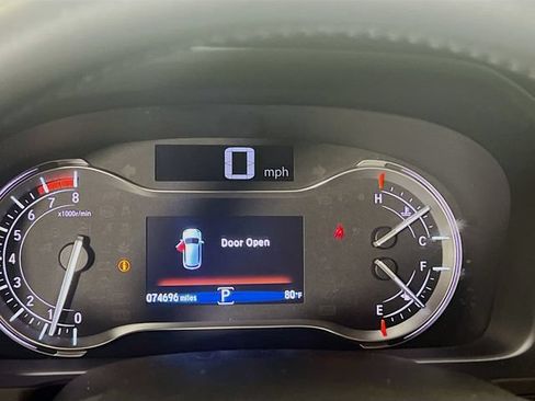 Used 2017 Honda Pilot Touring image 12