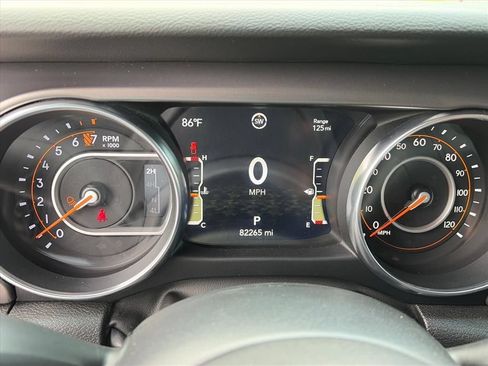 Used 2023 Jeep Gladiator Sport AWD/4WD image 9
