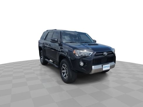 Used 2020 Toyota 4Runner TRD Off-Road Premium w/ Moonroof Package AWD/4WD image 2