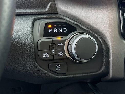 New 2026 RAM 1500 Express AWD/4WD image 16