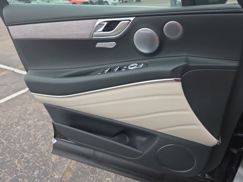 New 2026 Genesis GV80 2.5T Advanced image 4