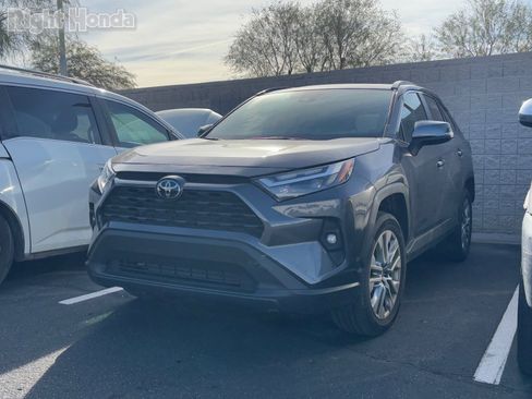 Used 2025 Toyota RAV4 XLE Premium image 2