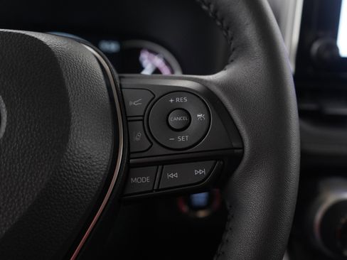 Used 2025 Toyota RAV4 XLE w/ Convenience Package image 27