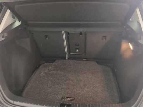 Certified 2023 Volkswagen Taos SE image 33