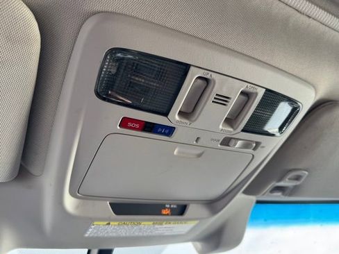 Used 2018 Subaru Outback 2.5i Limited image 27