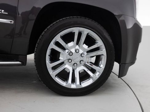 Used 2018 GMC Yukon XL SLT w/ Premium Edition AWD/4WD image 19