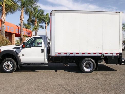 Used 2015 Ford F550 2WD Regular Cab Super Duty image 5