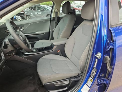 Used 2025 Kia K4 FWD image 24