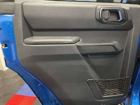 Used 2025 Ford Bronco Big Bend image 11