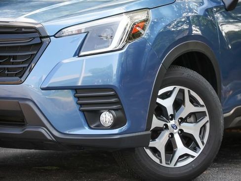 Certified 2023 Subaru Forester Premium AWD/4WD image 21