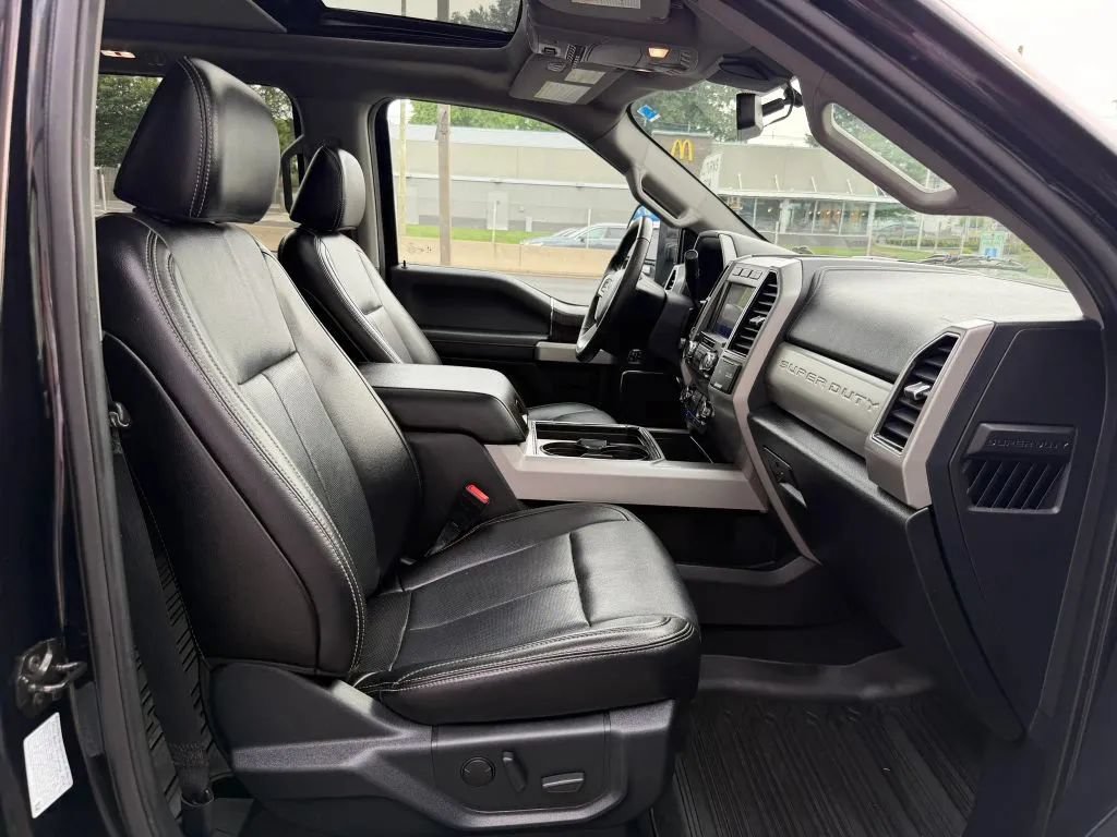 Used 2021 Ford F350 Lariat AWD/4WD image 42