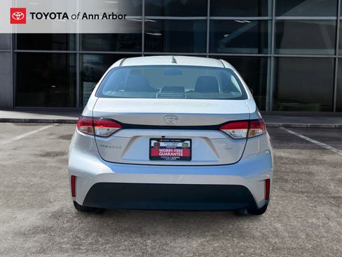 Used 2024 Toyota Corolla LE FWD image 9