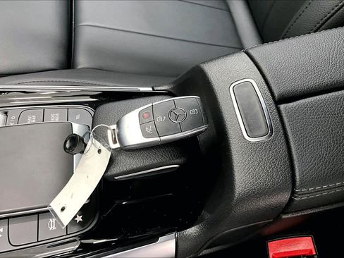 Certified 2023 Mercedes-Benz GLA 250 4MATIC image 15