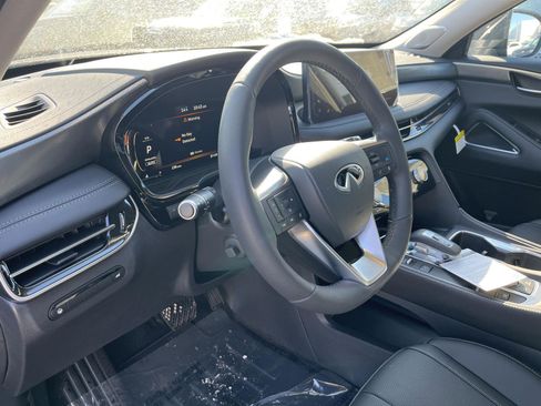 New 2026 INFINITI QX60 Luxe w/ Family Package image 11
