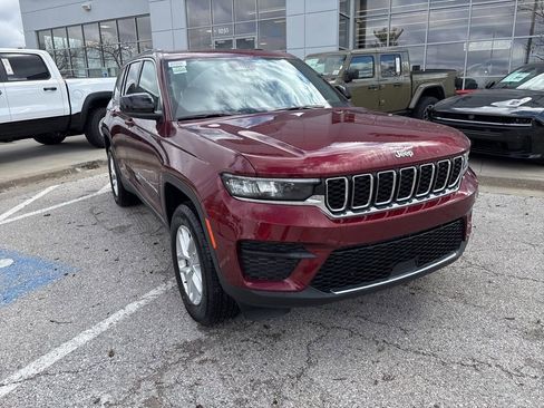 New 2026 Jeep Grand Cherokee Laredo X AWD/4WD image 8