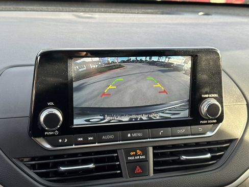 Used 2023 Nissan Altima 2.5 S image 8