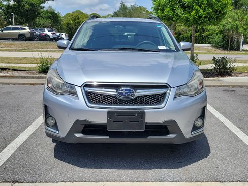 Used 2017 Subaru Crosstrek 2.0i Premium image 2