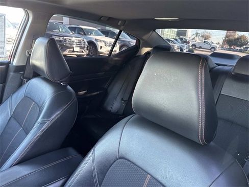 Used 2021 Nissan Altima 2.5 SR w/ SR Premium Package image 23