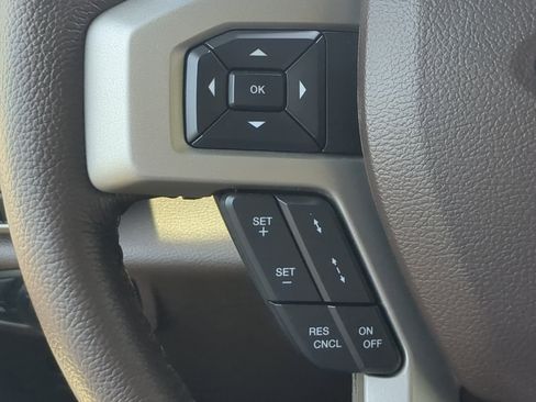 Certified 2022 Ford F350 King Ranch w/ King Ranch Ultimate Package AWD/4WD image 24