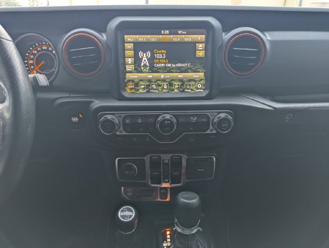 Used 2023 Jeep Gladiator Mojave w/ Cold Weather Group AWD/4WD image 6