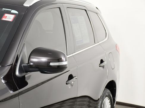 Used 2020 Mitsubishi Outlander SEL image 13