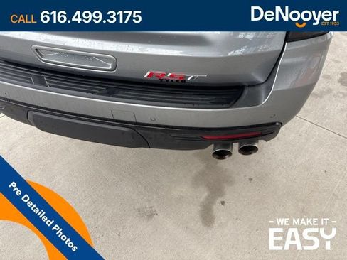 Used 2023 Chevrolet Tahoe RST w/ Sport Performance Package AWD/4WD image 11