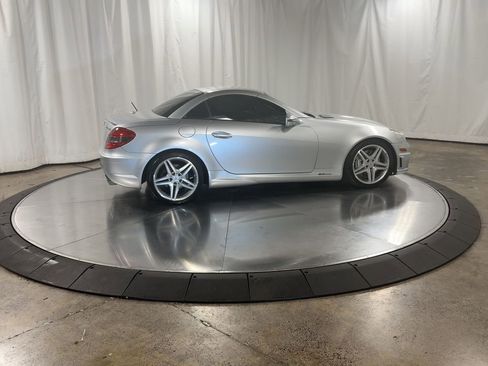 Used 2009 Mercedes-Benz SLK 55 AMG image 2