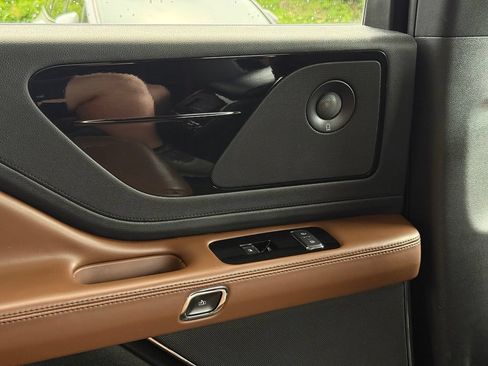 Used 2021 Lincoln Aviator Reserve w/ Equipment Group 208A AWD/4WD image 44