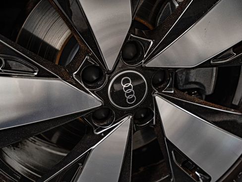 Used 2025 Audi A5 2.0T Premium Plus w/ Premium Plus image 11