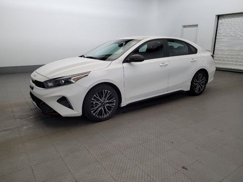 Used 2023 Kia Forte GT-Line FWD image 2