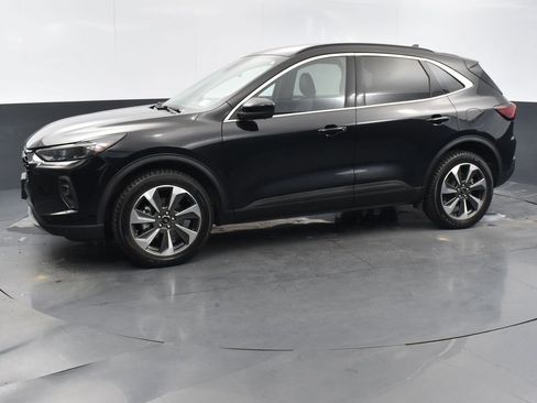 Used 2024 Ford Escape Platinum image 20