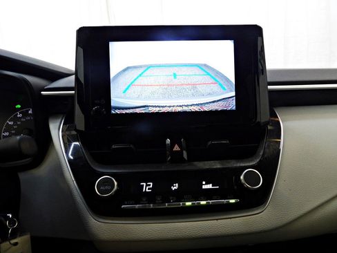 Used 2025 Toyota Corolla LE FWD image 21