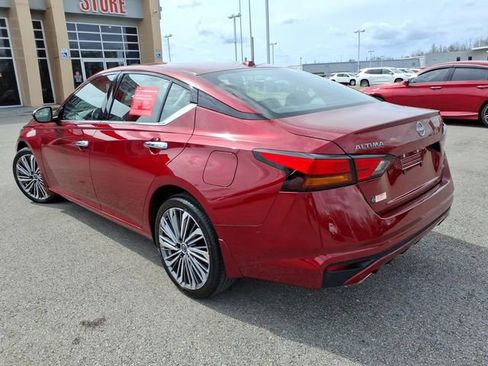 Certified 2025 Nissan Altima 2.5 SL AWD/4WD image 17
