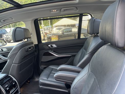 Used 2019 BMW X7 xDrive50i w/ Premium Package AWD/4WD image 31