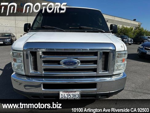 Used 2011 Ford E-250 and Econoline 250 w/ PWR Group image 2