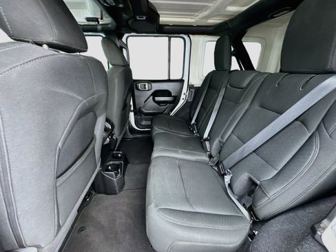 Used 2021 Jeep Wrangler Unlimited Sport AWD/4WD image 15