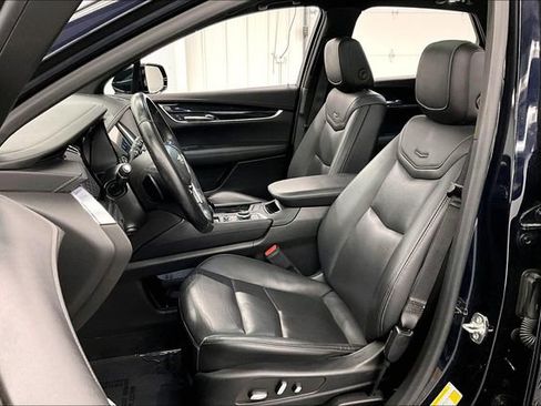 Used 2022 Cadillac XT5 Premium Luxury image 23