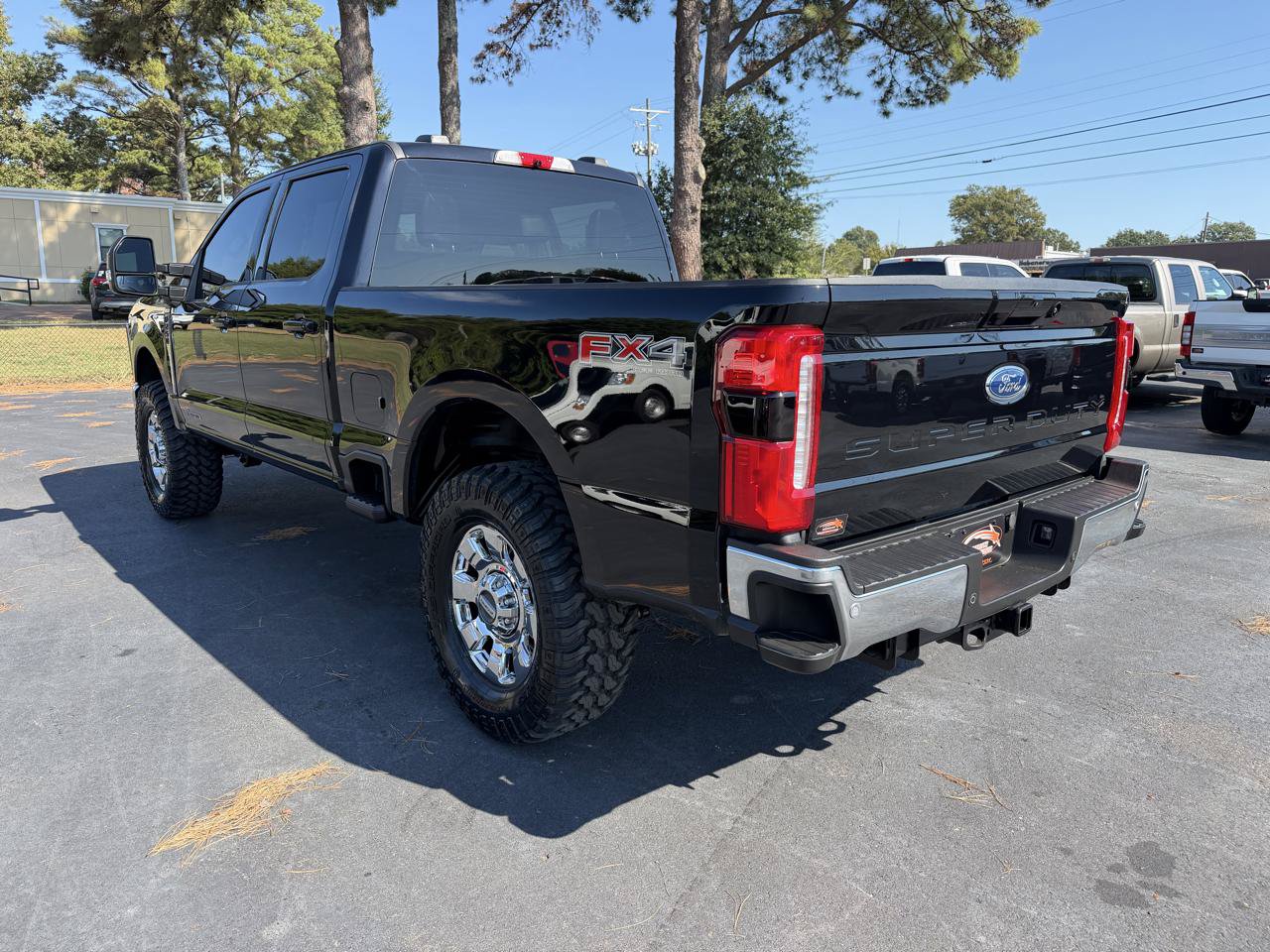 Used 2026 Ford F250 Lariat AWD/4WD image 2